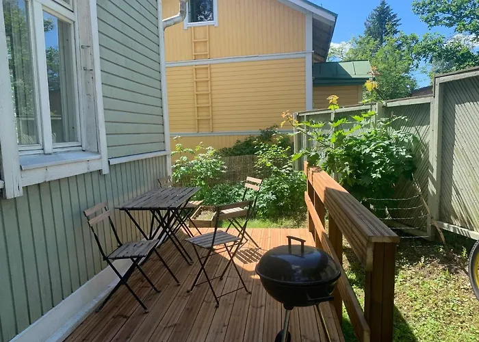 Self-service Wooden With Parking Near Aura River Appartamento